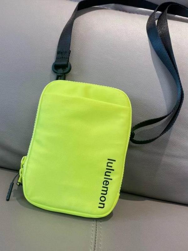 Lululemon Handbags 501